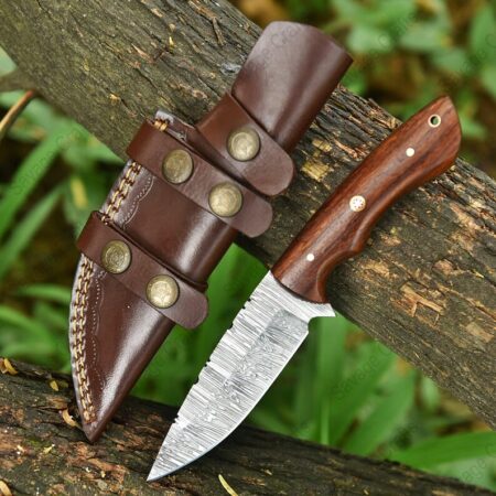 8″ Damascus Steel Skinner Knife – Wood Handle