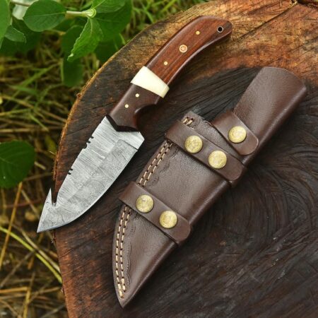 9″ Damascus Guthook Skinner Knife – Wood Handle