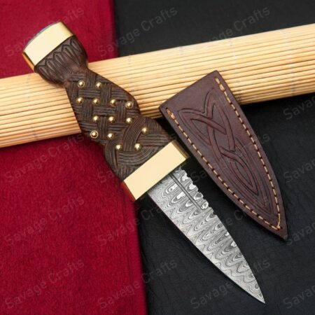 7.5″ Damascus Steel Sgian Dubh Knife – Wood Handle